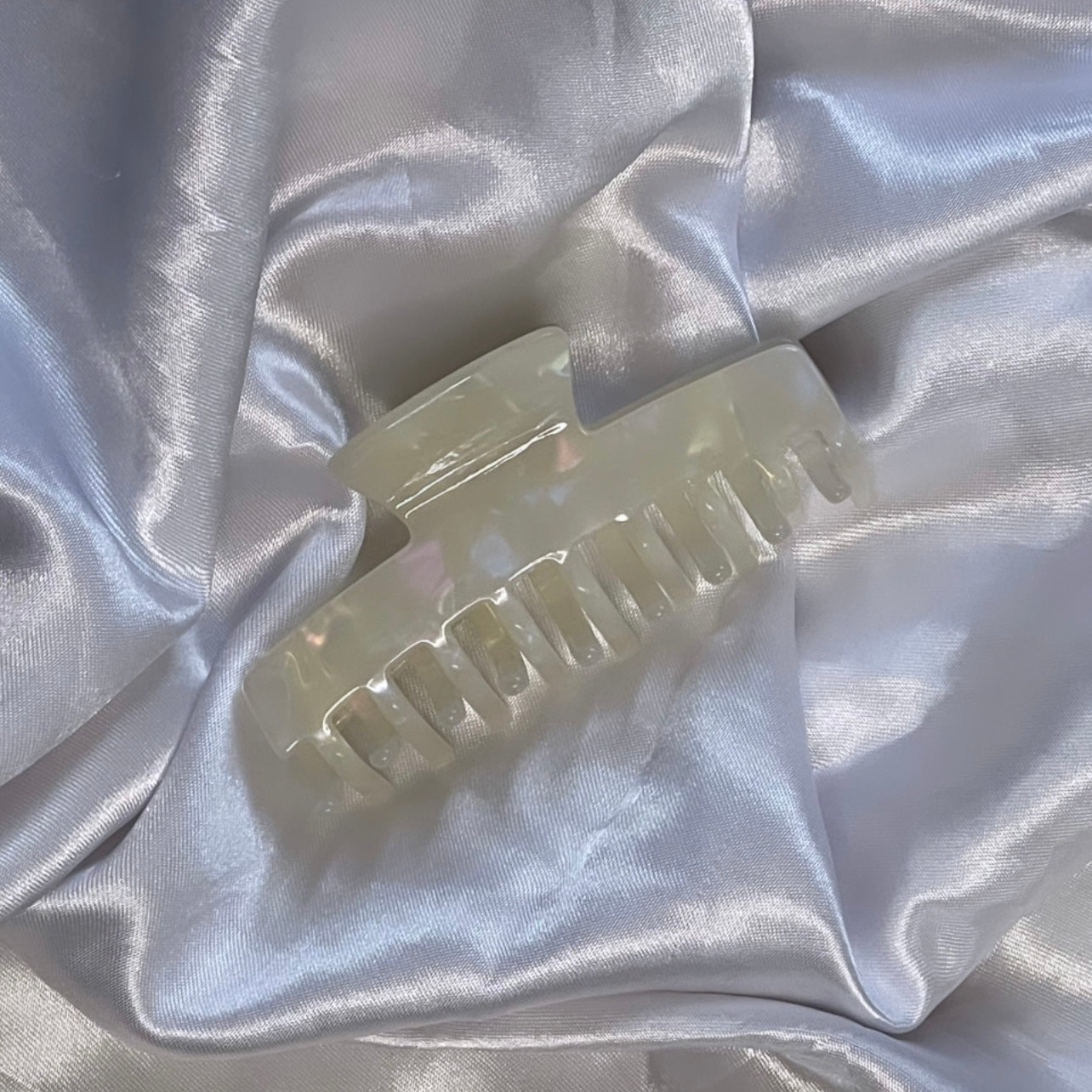 ARIEL HAARCLIP SHINY BEIGE