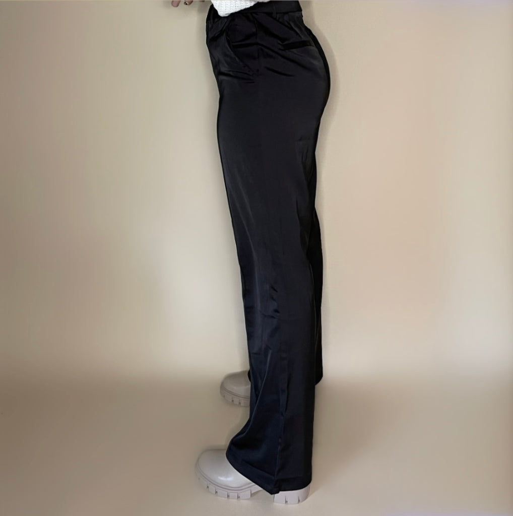 PANTALON SATIN ZWART